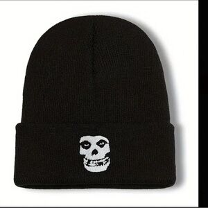 New Misfits fiend skull embroidered knit Beanie